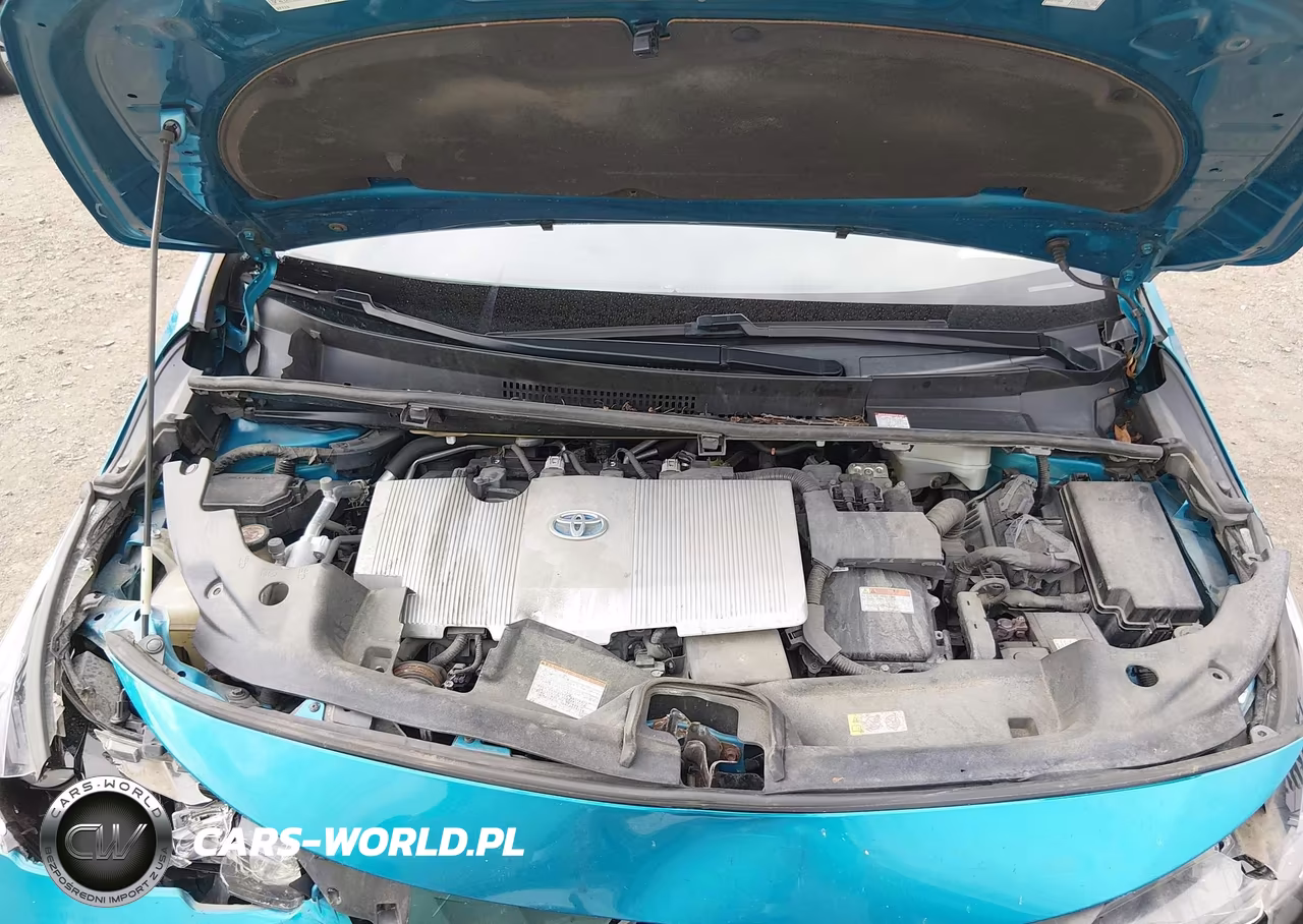 2018 Toyota Prius Prime Plus VIN:JTDKARFPXJ3098520 - 10