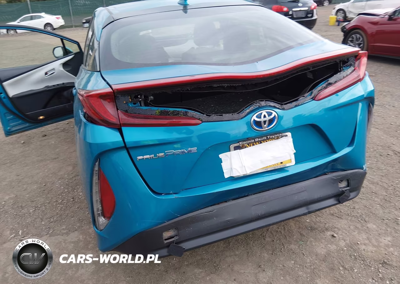 2018 Toyota Prius Prime Plus VIN:JTDKARFPXJ3098520 - 6