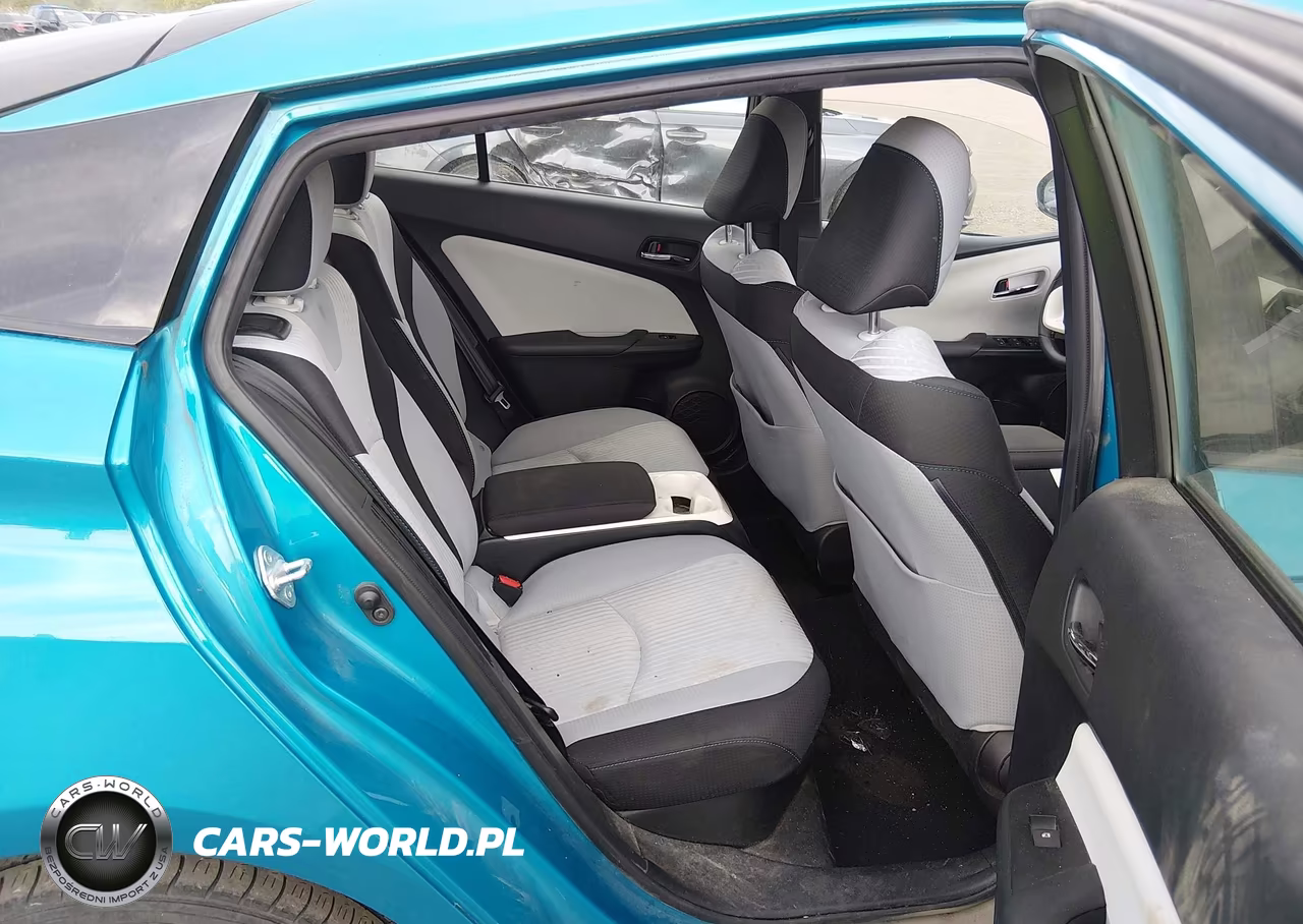 2018 Toyota Prius Prime Plus VIN:JTDKARFPXJ3098520 - 8