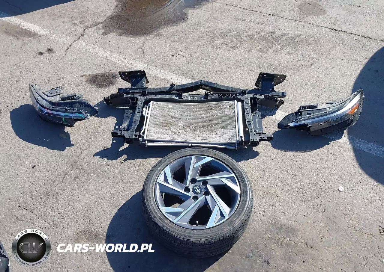 2025 Hyundai Elantra Sel Sport VIN:KMHLM4DG1SU038151 - 12