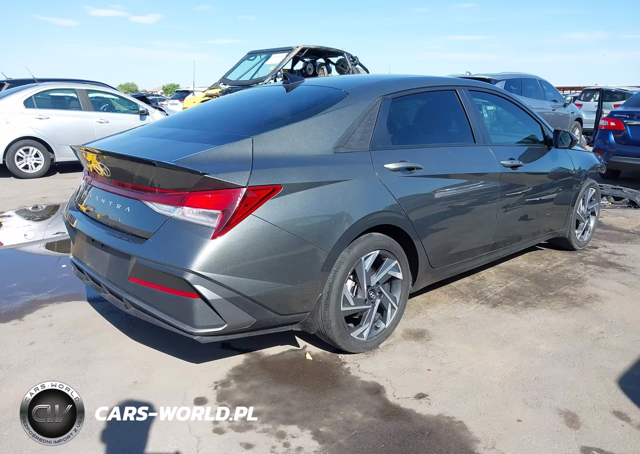 2025 Hyundai Elantra Sel Sport VIN:KMHLM4DG1SU038151 - 4