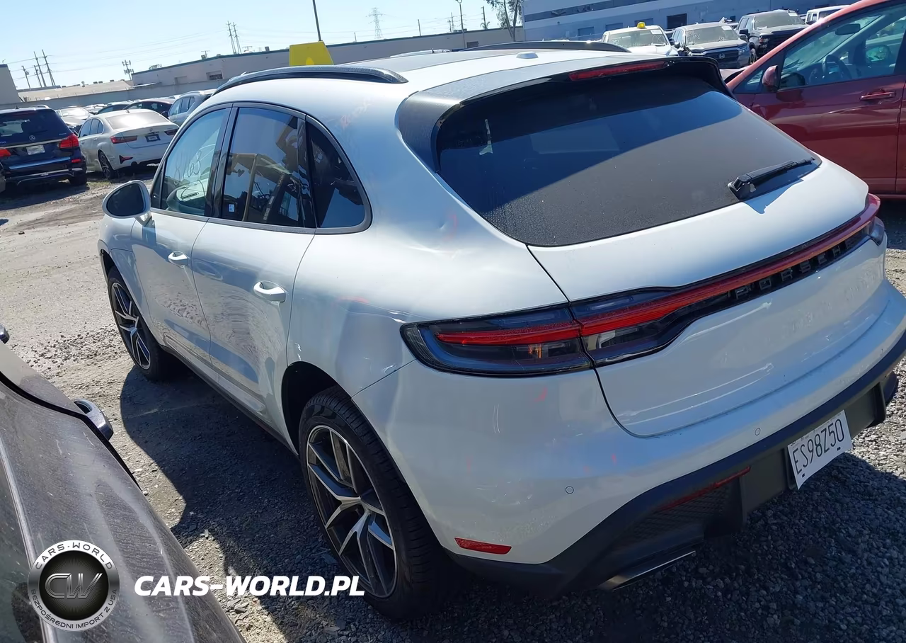 2026 Porsche Macan T VIN:WP1AA2A57TLB11945 - 3
