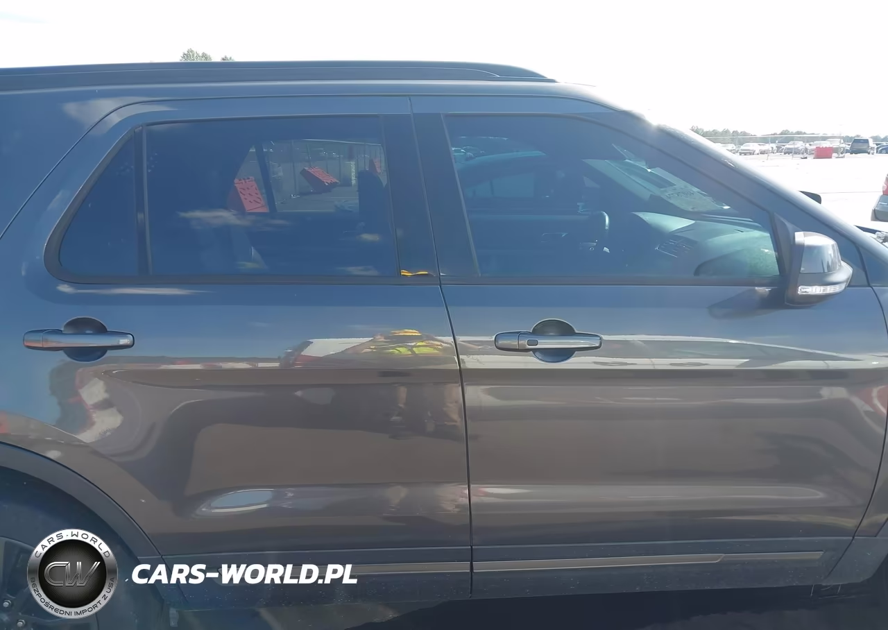 2018 Ford Explorer Xlt VIN:1FM5K8D8XJGC44726 - 13