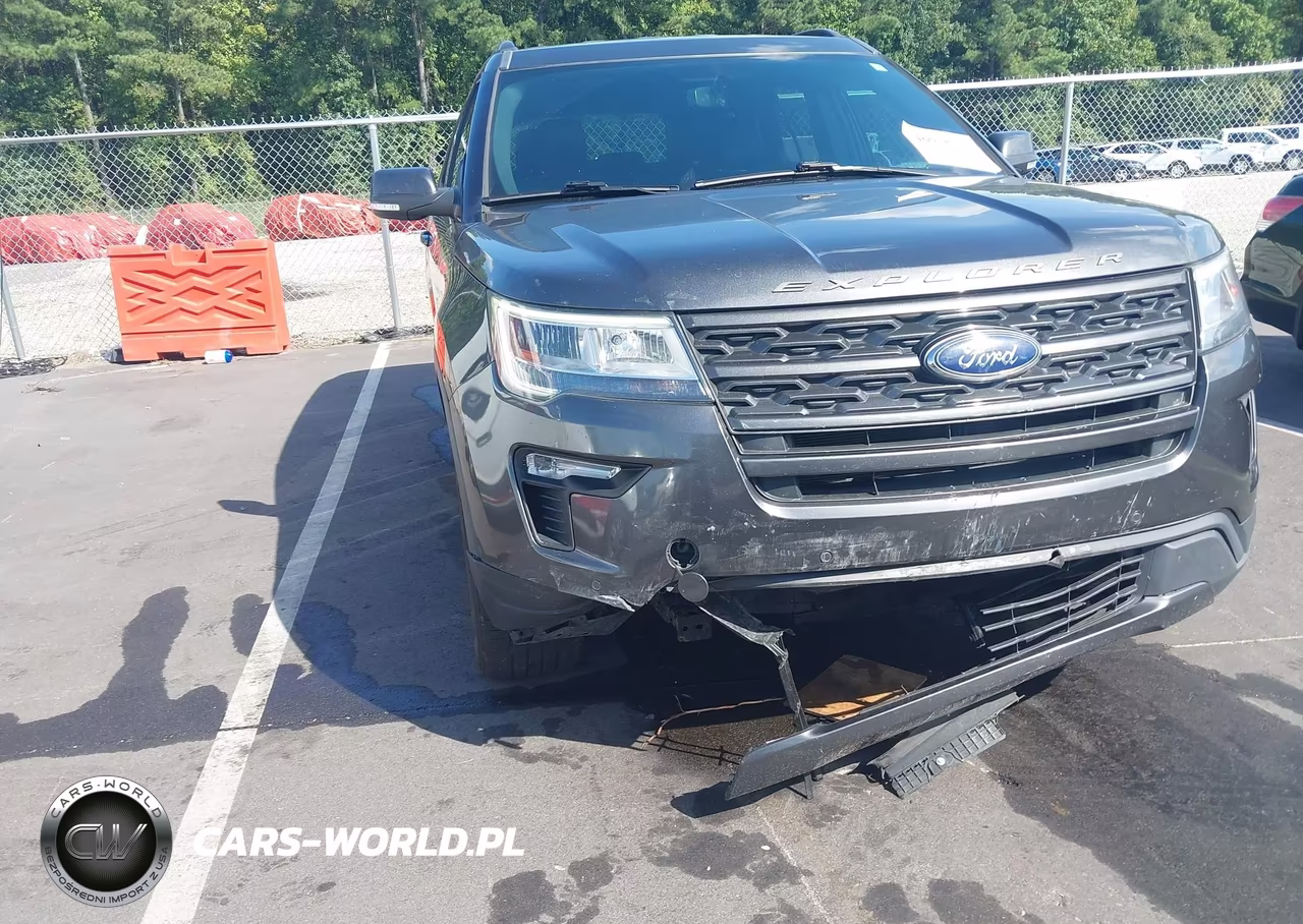 2018 Ford Explorer Xlt VIN:1FM5K8D8XJGC44726 - 6