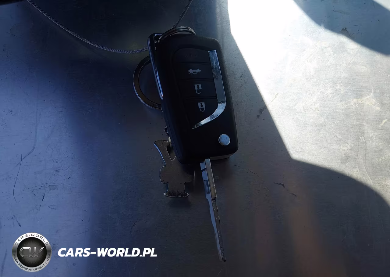 2018 Ford Focus Se VIN:1FADP3FEXJL261126 - 11