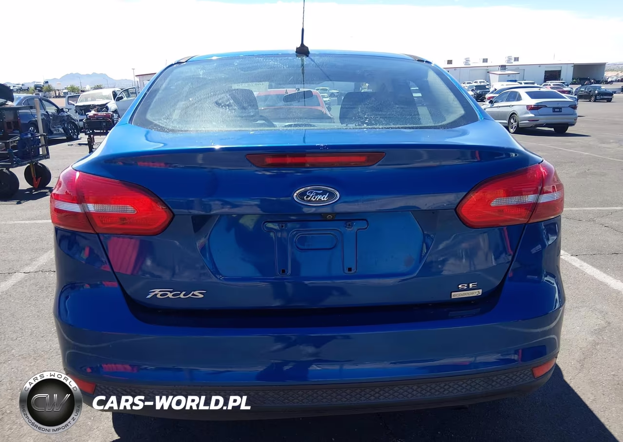 2018 Ford Focus Se VIN:1FADP3FEXJL261126 - 16