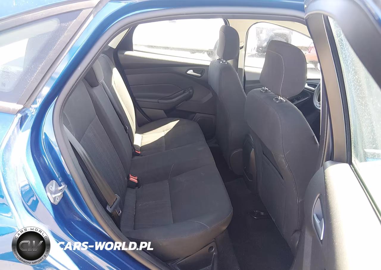 2018 Ford Focus Se VIN:1FADP3FEXJL261126 - 8