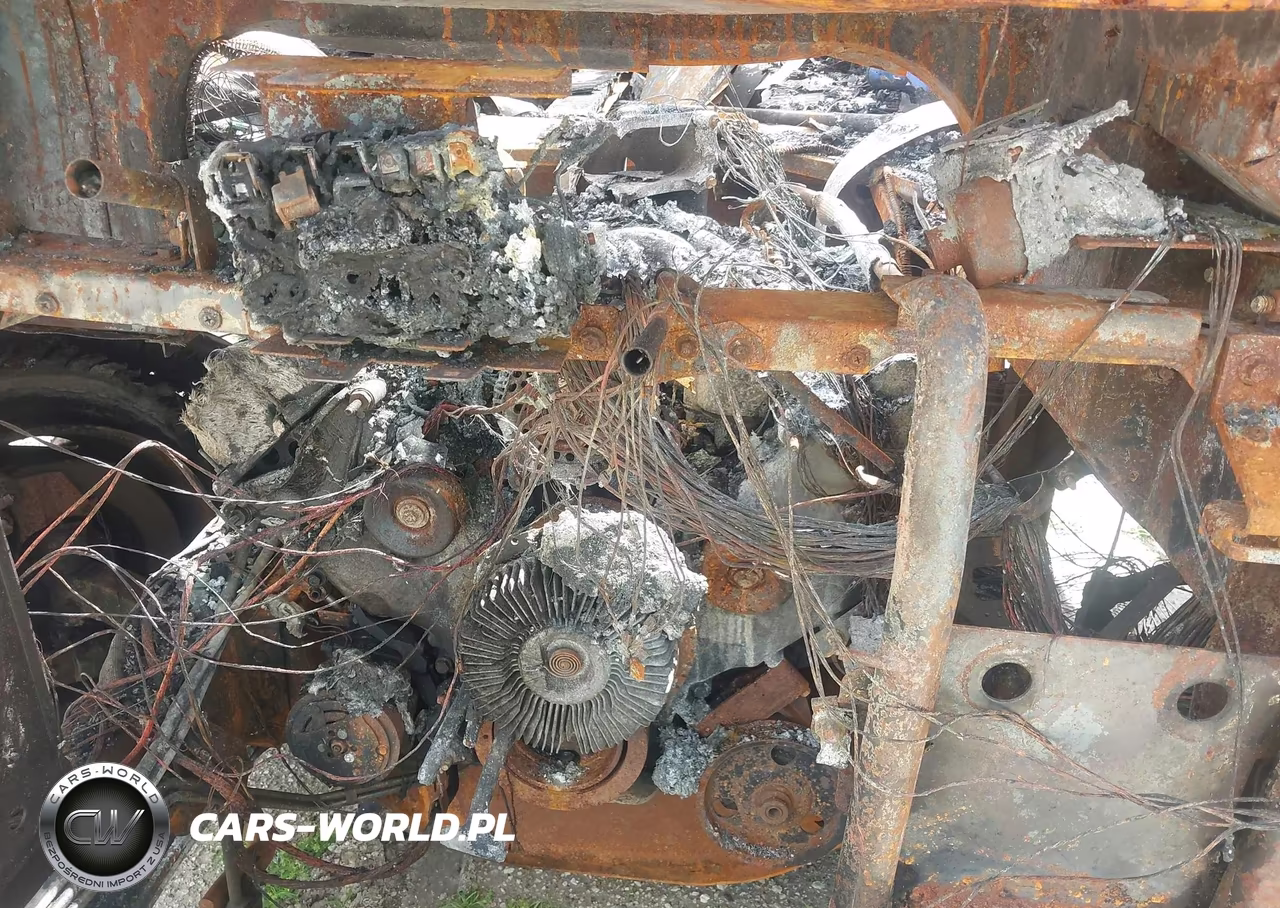 1999 Ford F550 Super Duty Stripped Chass VIN:3FCNF53S9XJA07813 - 10