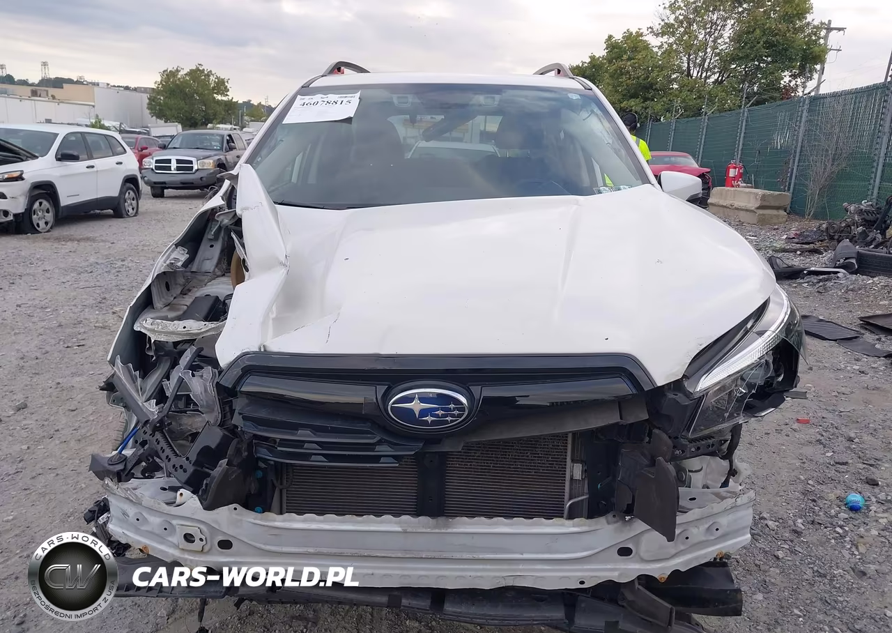 2019 Subaru Forester Sport VIN:JF2SKAKC8KH401902 - 12