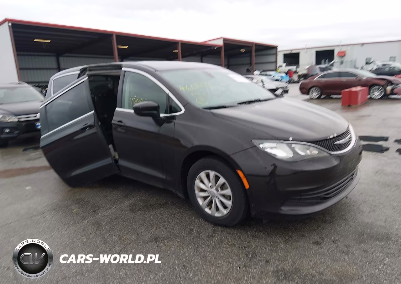 2017 Chrysler Pacifica Touring VIN:2C4RC1DGXHR676002 - 1