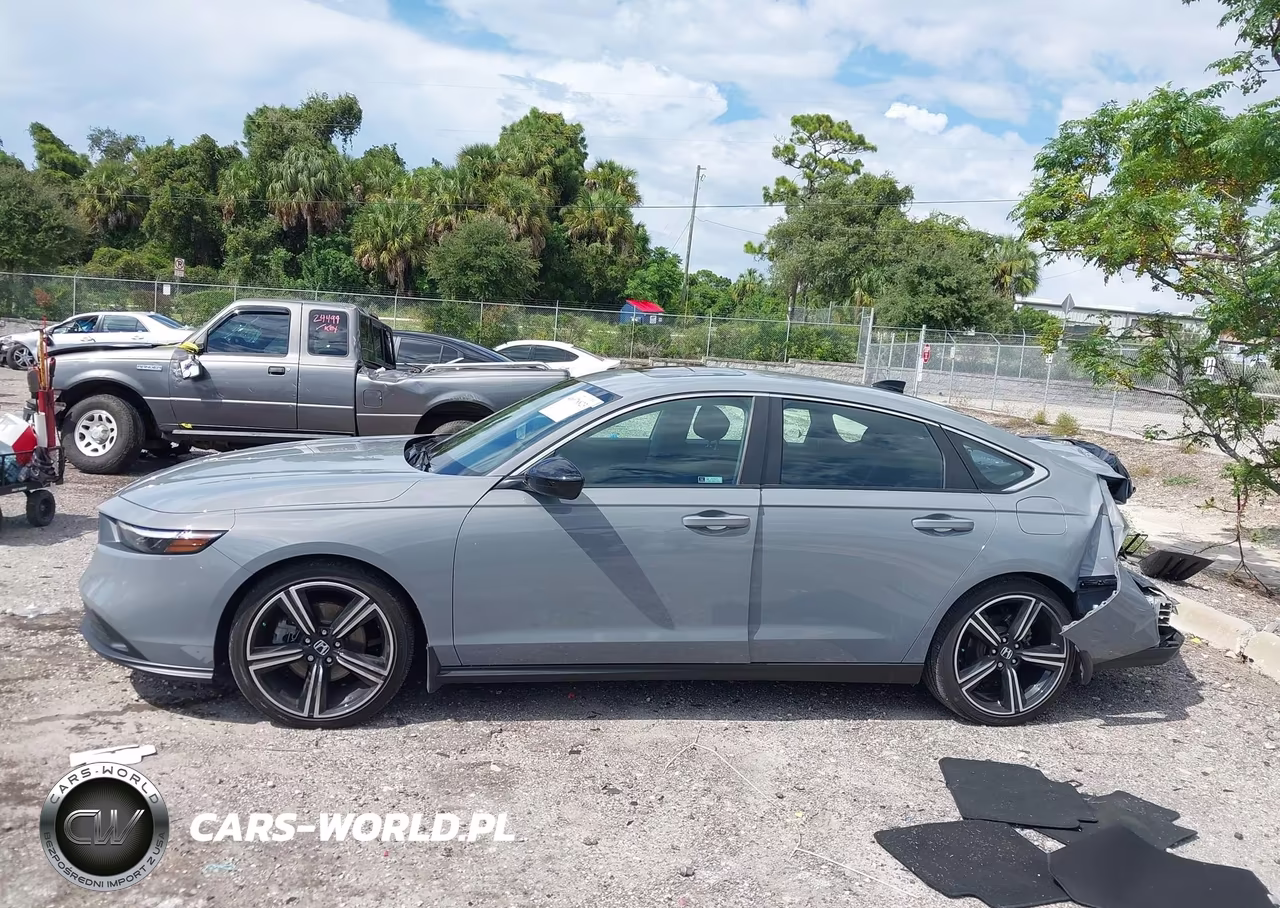 2025 Honda Accord Hybrid Sport VIN:1HGCY2F57SA002184 - 14