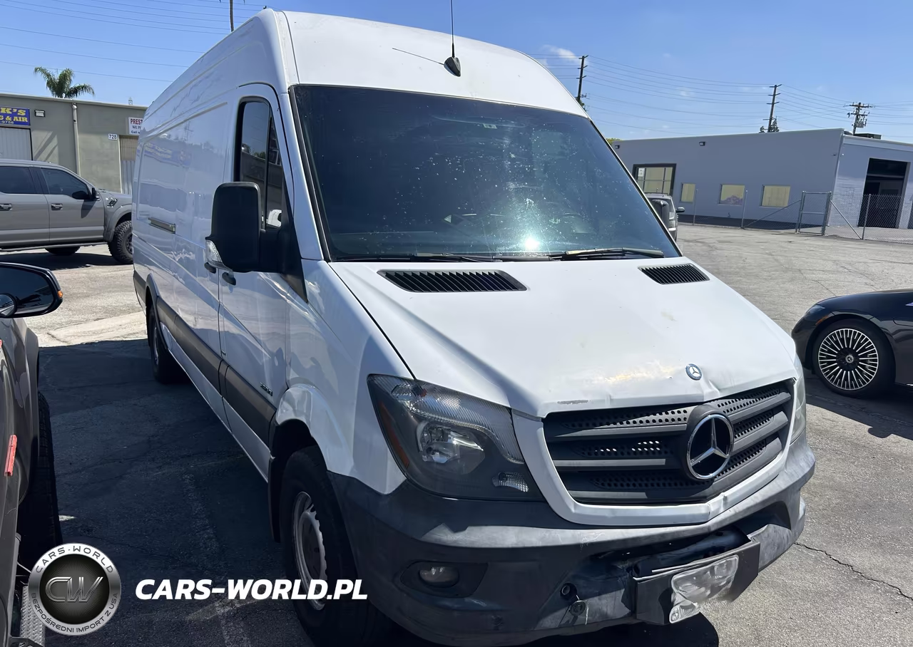 2015 Mercedes-Benz Sprinter 2500 High Roof – zdjęcie 1 z 12