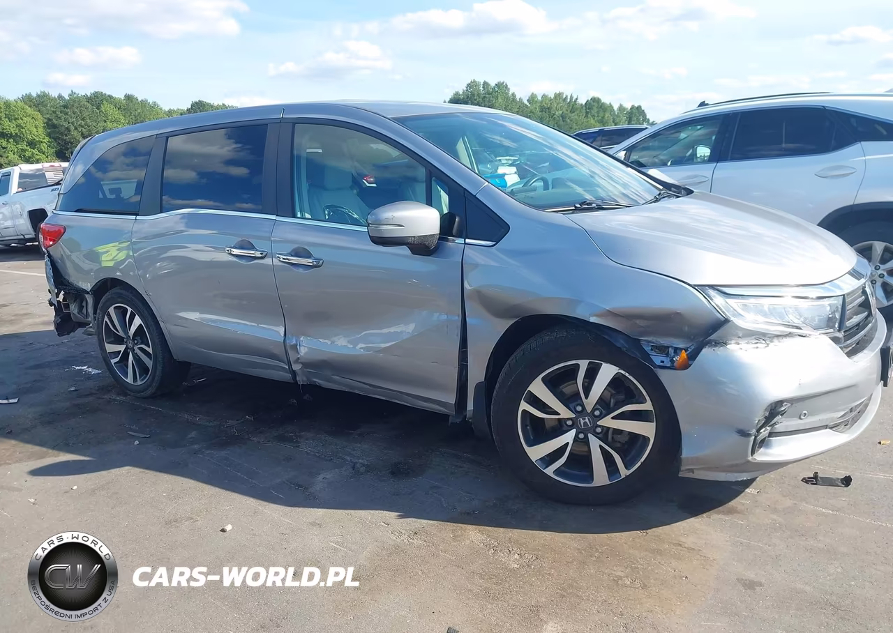 2021 Honda Odyssey Touring VIN:5FNRL6H87MB000256 - 6