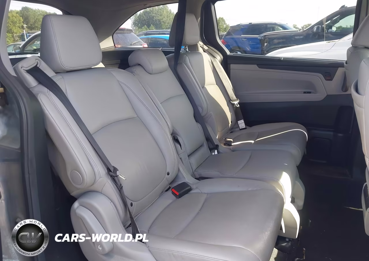 2021 Honda Odyssey Touring VIN:5FNRL6H87MB000256 - 8