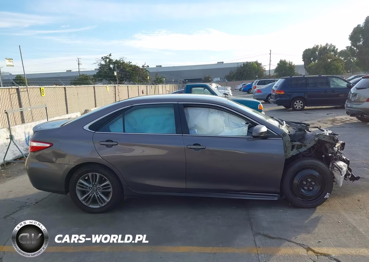 2016 Toyota Camry Se VIN:4T1BF1FK2GU609689 - 14