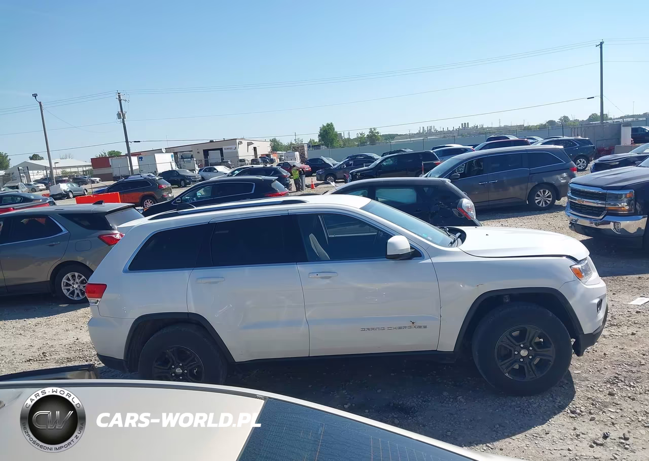 2016 Jeep Grand Cherokee Laredo VIN:1C4RJFAG3GC303396 - 13