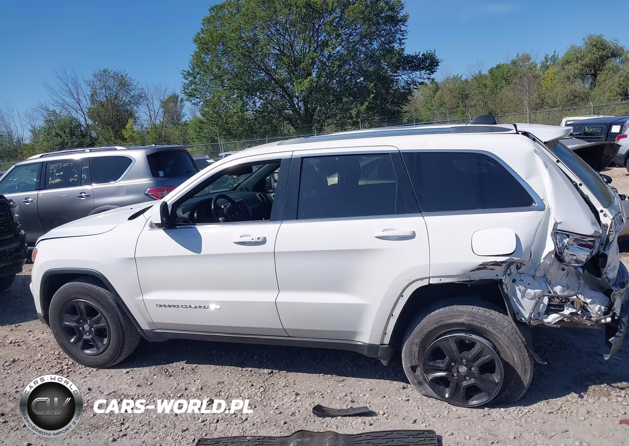 2016 Jeep Grand Cherokee Laredo VIN:1C4RJFAG3GC303396 - 14