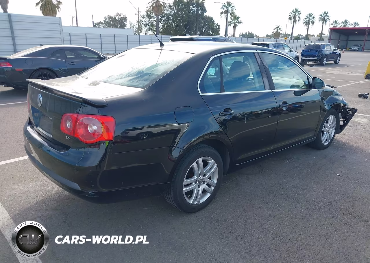 2007 Volkswagen Jetta Wolfsburg Edition VIN:3VWEG71K27M068203 - 4