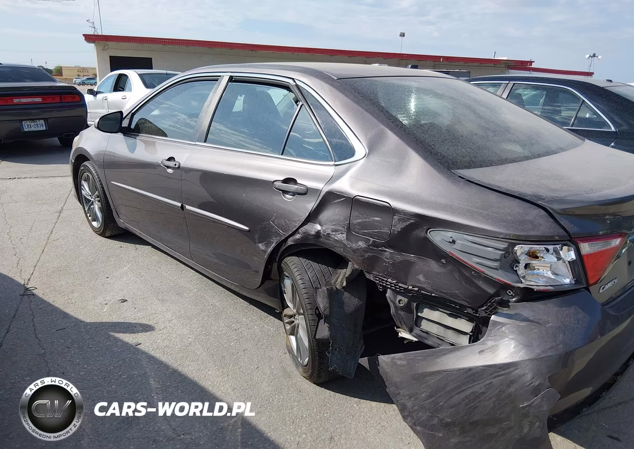 2015 Toyota Camry Se VIN:4T1BF1FK3FU065220 - 14