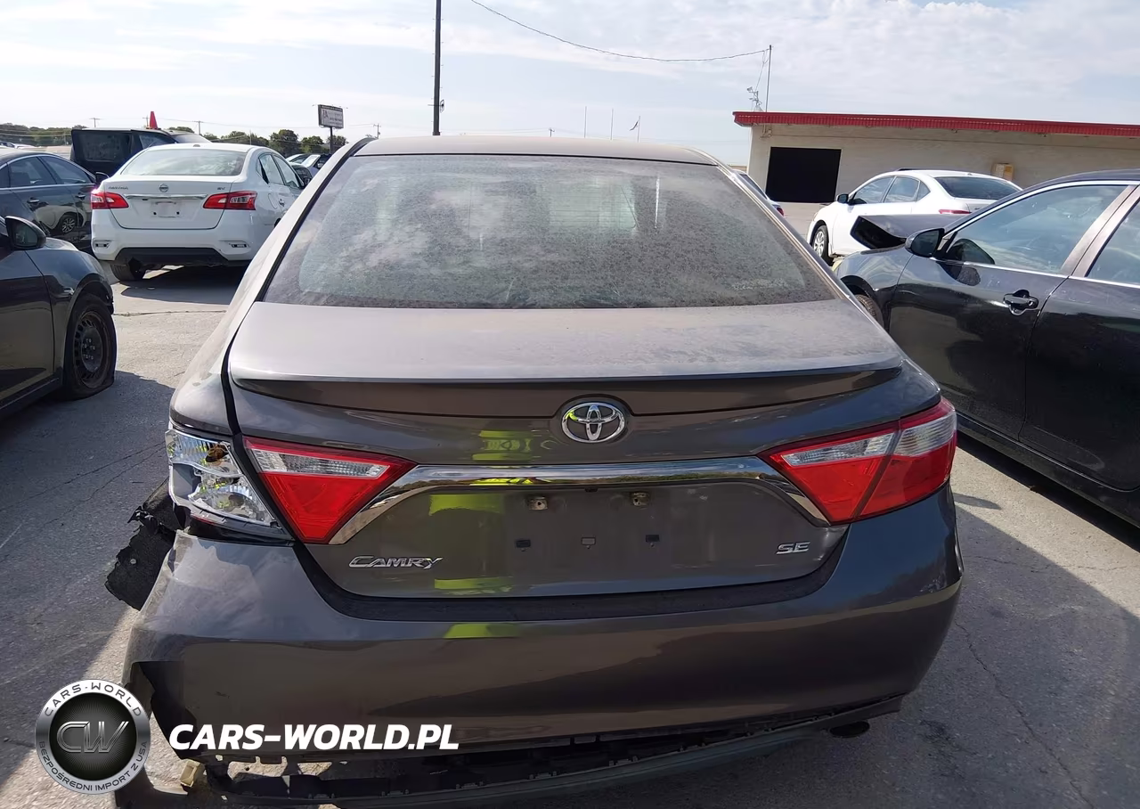 2015 Toyota Camry Se VIN:4T1BF1FK3FU065220 - 16