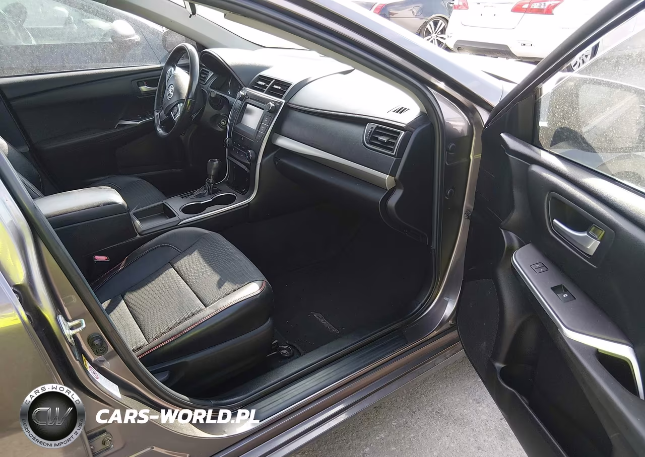 2015 Toyota Camry Se VIN:4T1BF1FK3FU065220 - 5