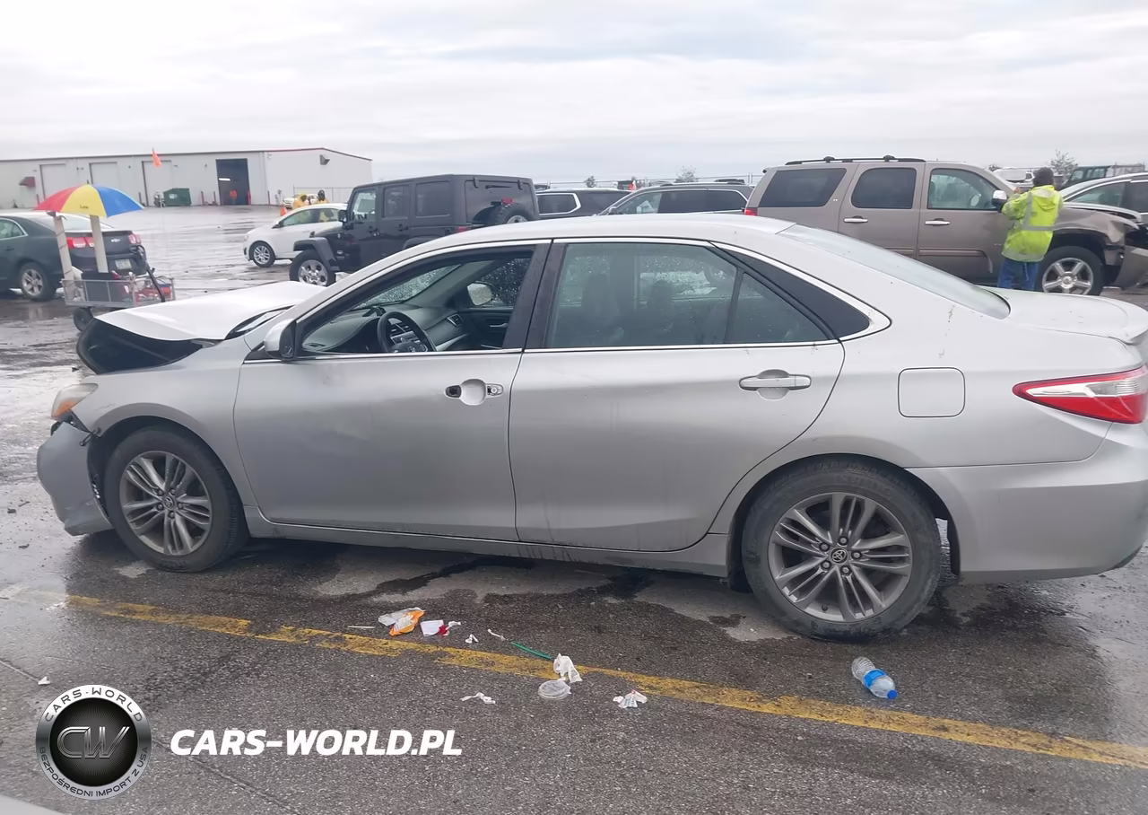 2015 Toyota Camry Se VIN:4T1BF1FK9FU894261 - 14