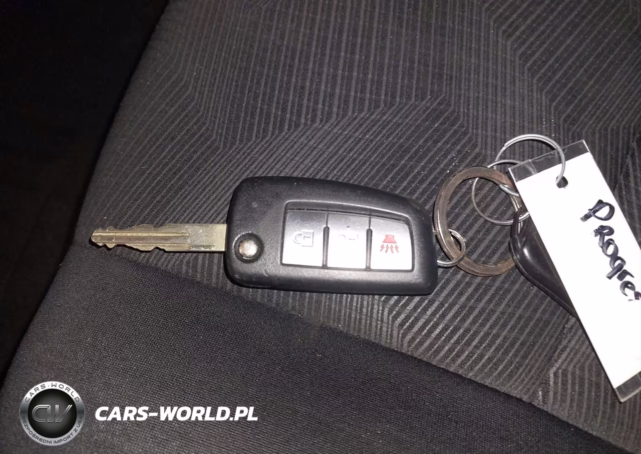 2015 Nissan Rogue S VIN:5N1AT2ML4FC909633 - 11