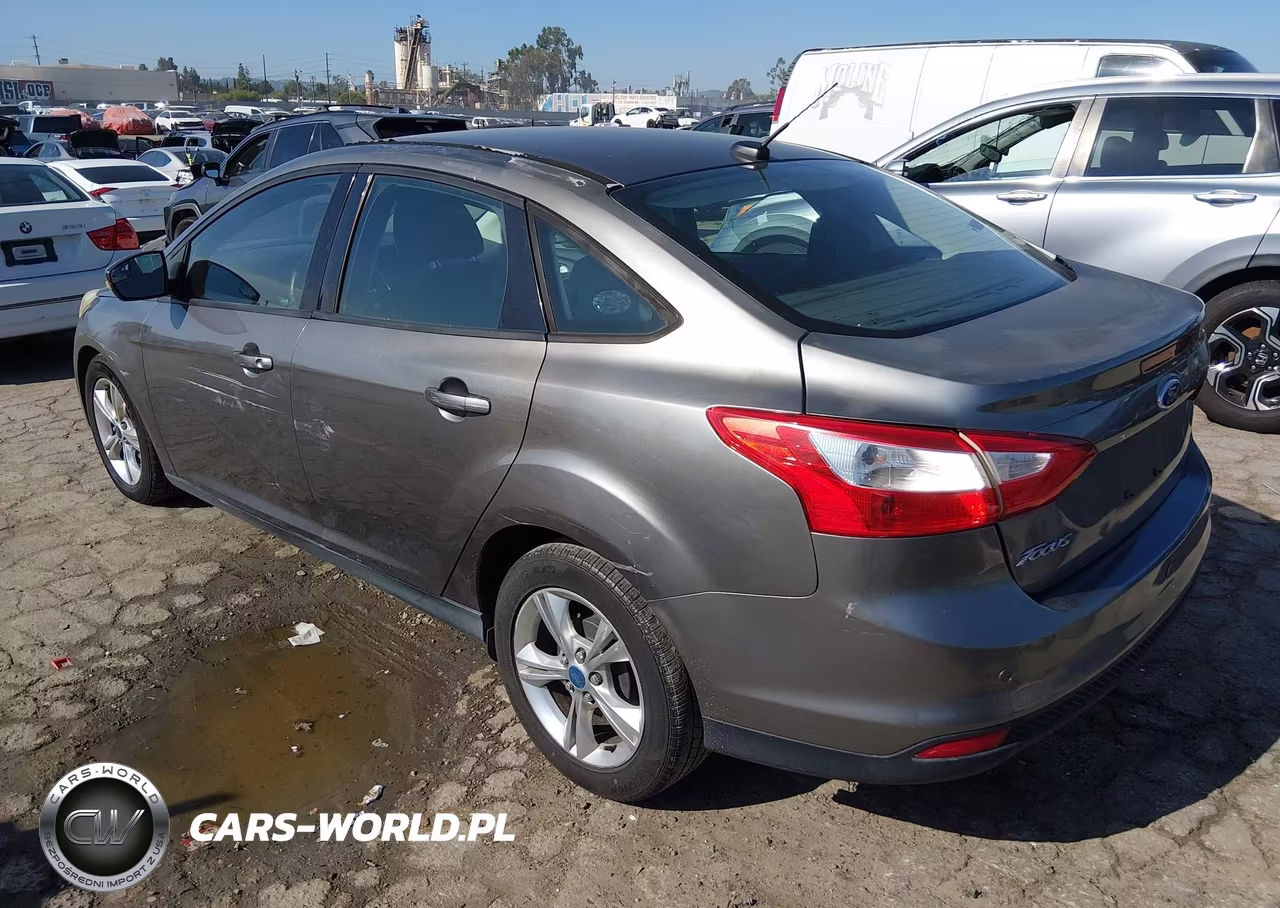 2013 Ford Focus Se VIN:1FADP3F25DL263957 - 3