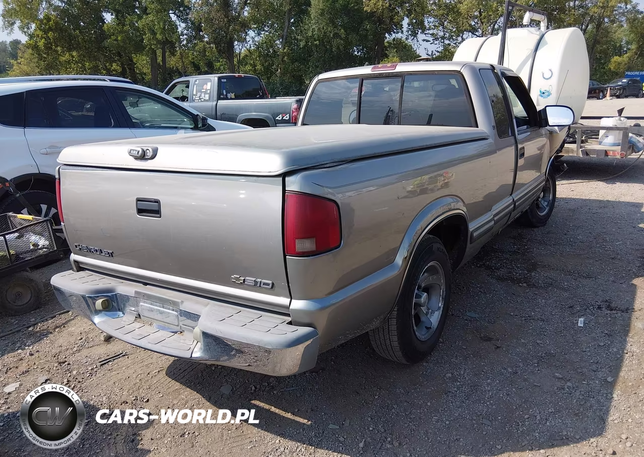 2000 Chevrolet S-10 Ls VIN:1GCCS19W6Y8246374 - 4