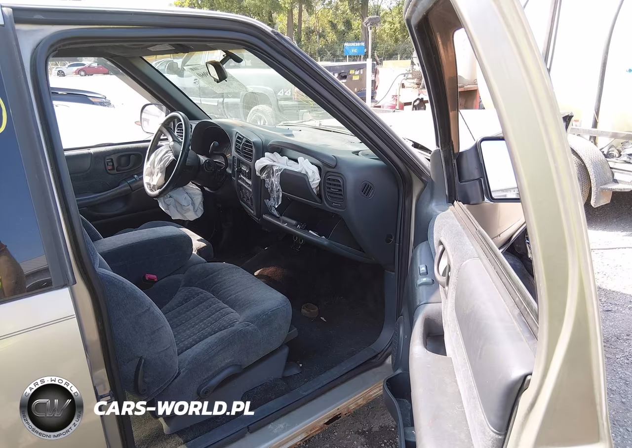 2000 Chevrolet S-10 Ls VIN:1GCCS19W6Y8246374 - 5