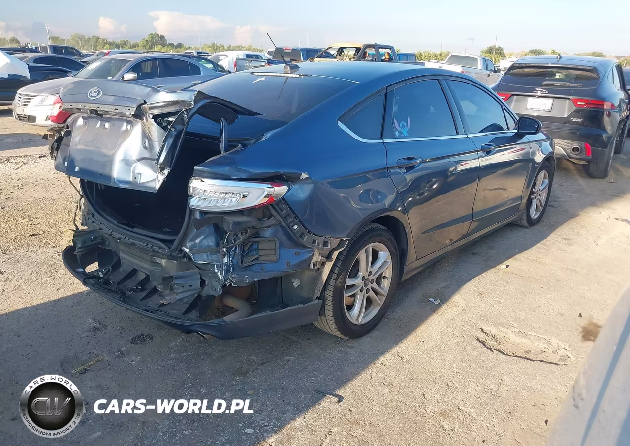 2018 Ford Fusion Se VIN:3FA6P0HDXJR149861 - 4