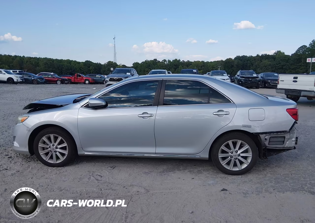 2012 Toyota Camry Xle VIN:4T4BF1FK4CR183696 - 15