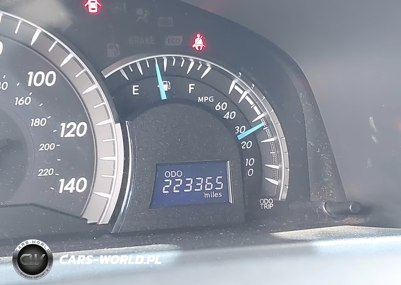 2012 Toyota Camry Xle VIN:4T4BF1FK4CR183696 - 16