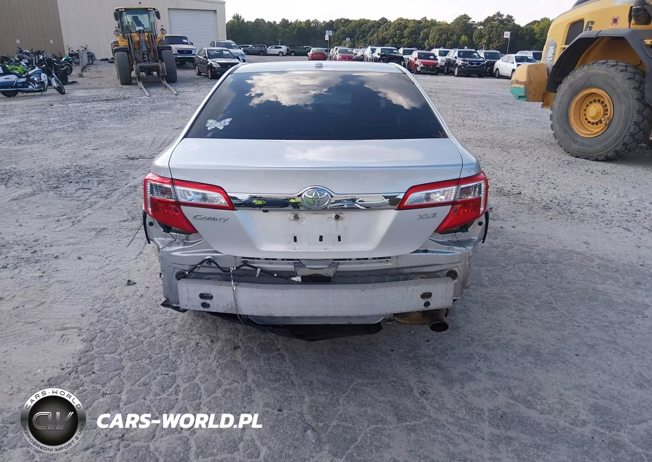 2012 Toyota Camry Xle VIN:4T4BF1FK4CR183696 - 17