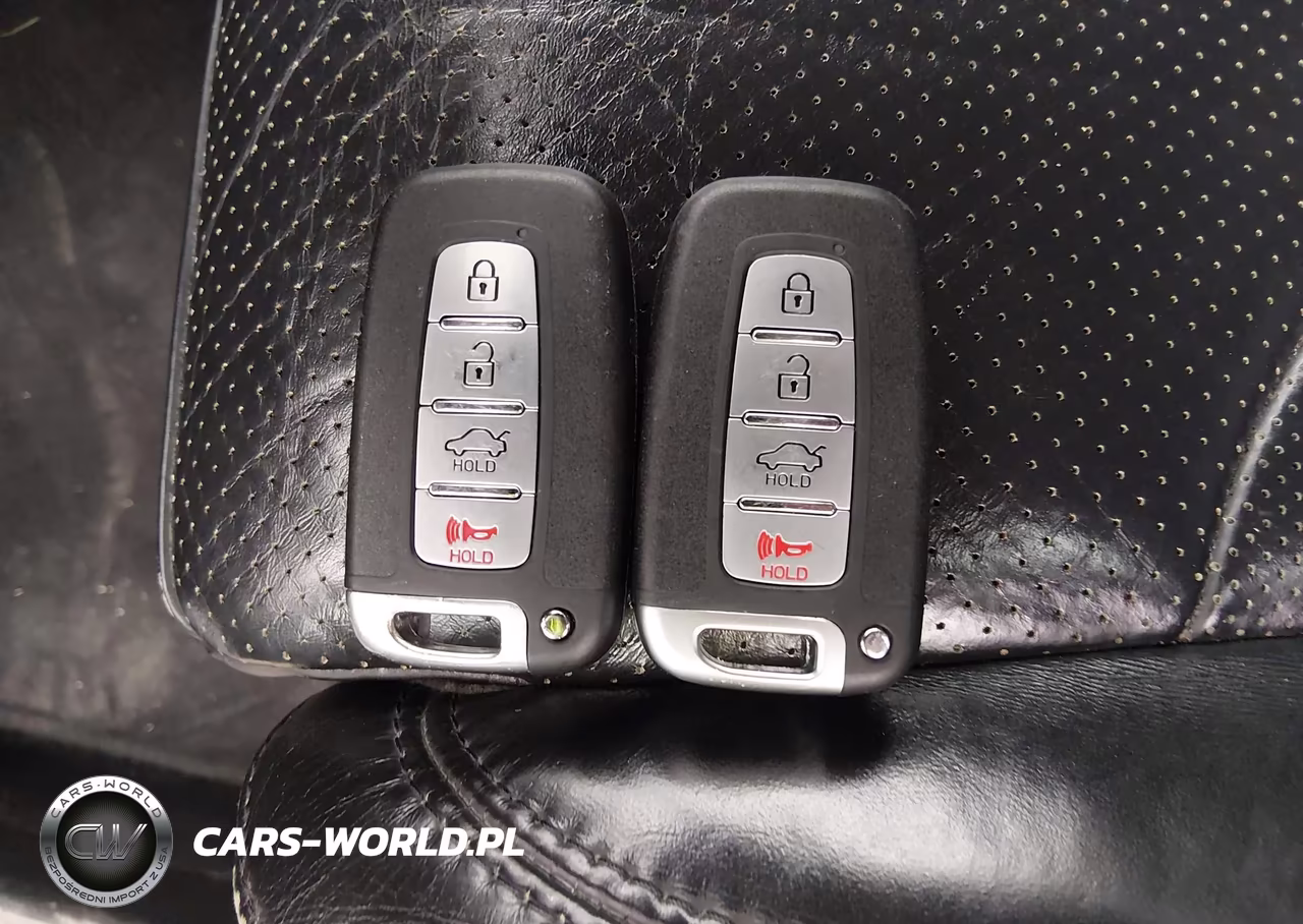 2013 Hyundai Azera VIN:KMHFH4JG8DA257683 - 11