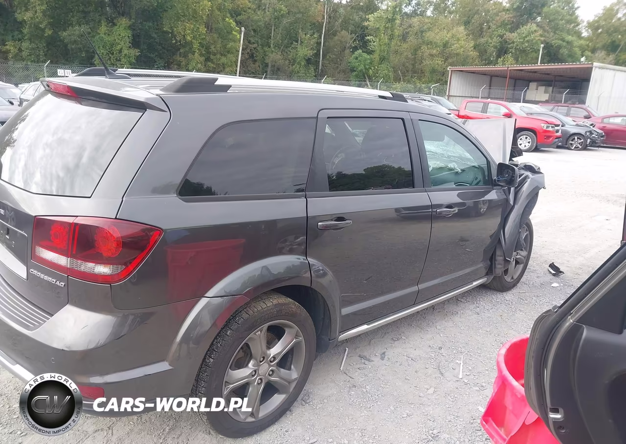 2017 Dodge Journey Crossroad Plus Awd VIN:3C4PDDGG1HT555793 - 4