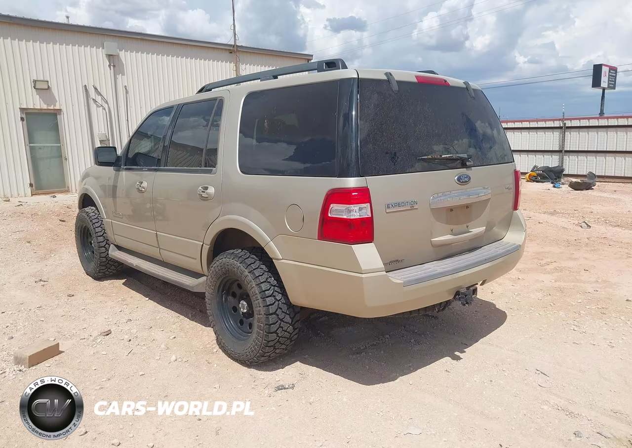 2008 Ford Expedition Xlt VIN:1FMFU16558LA46064 - 3