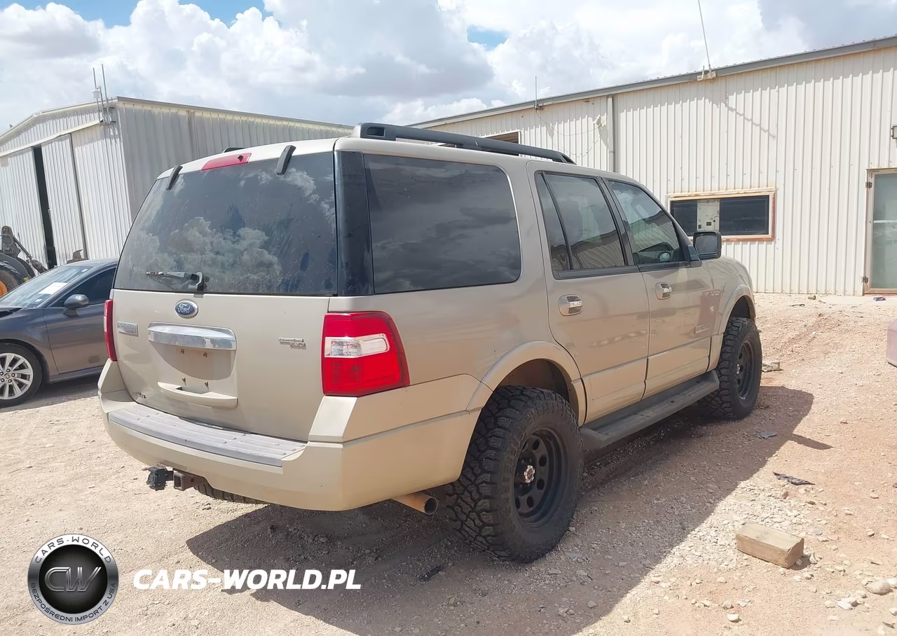 2008 Ford Expedition Xlt VIN:1FMFU16558LA46064 - 4