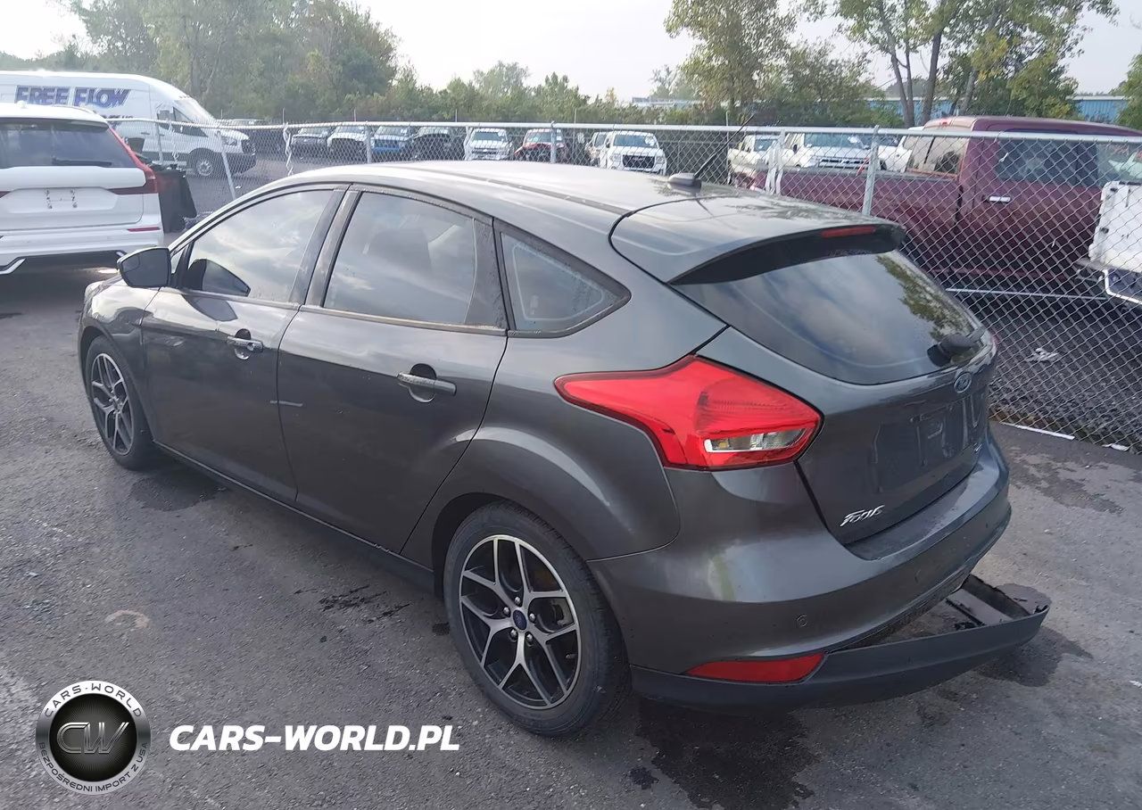 2018 Ford Focus Sel VIN:1FADP3M22JL209983 - 3