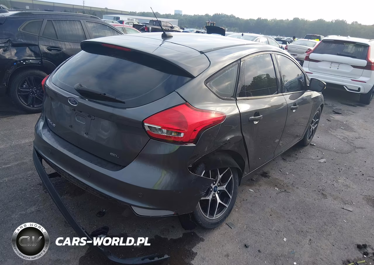 2018 Ford Focus Sel VIN:1FADP3M22JL209983 - 4