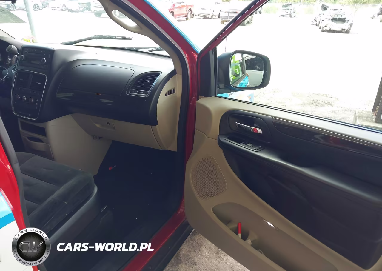 2015 Dodge Grand Caravan American Value Pkg VIN:2C4RDGBG9FR580300 - 5