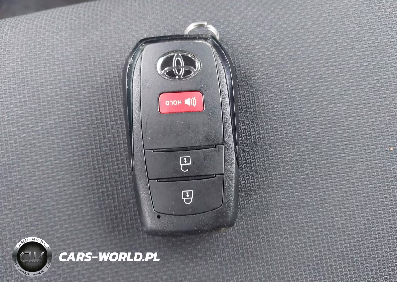 2026 Toyota Prius Plug-In Hybrid Se VIN:JTDACACU1T3069508 - 11