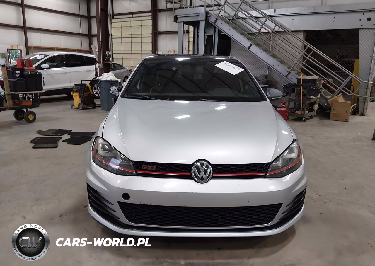 2015 Volkswagen Golf Gti 2.0T Se 4-Door VIN:3VW5T7AUXFM063911 - 12