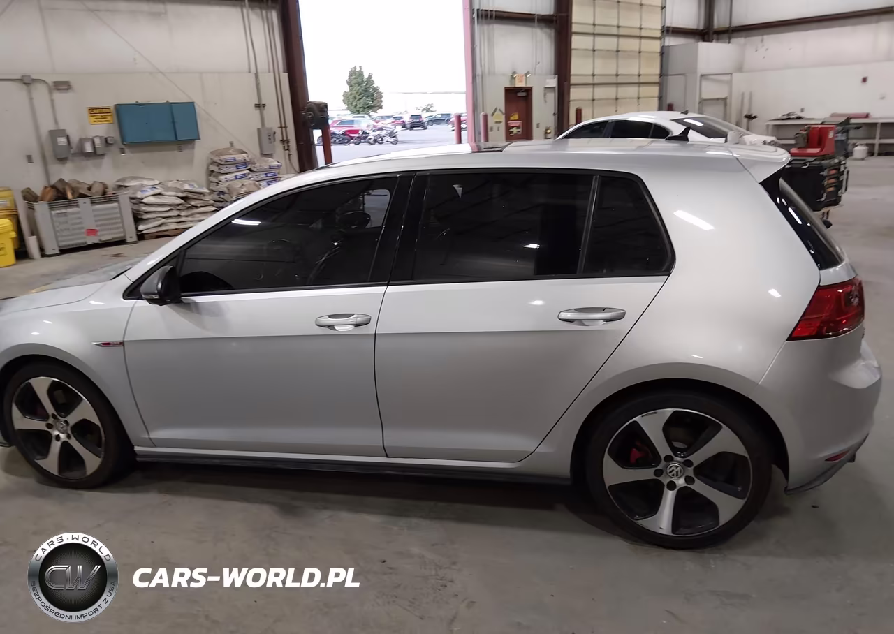 2015 Volkswagen Golf Gti 2.0T Se 4-Door VIN:3VW5T7AUXFM063911 - 14