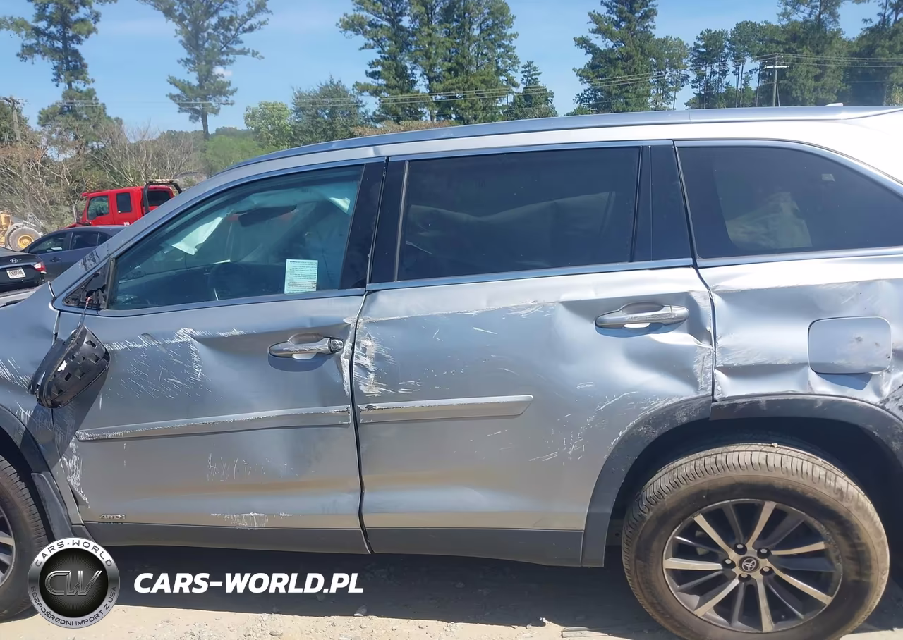 2019 Toyota Highlander Hybrid Xle VIN:5TDJGRFH3KS066897 - 14