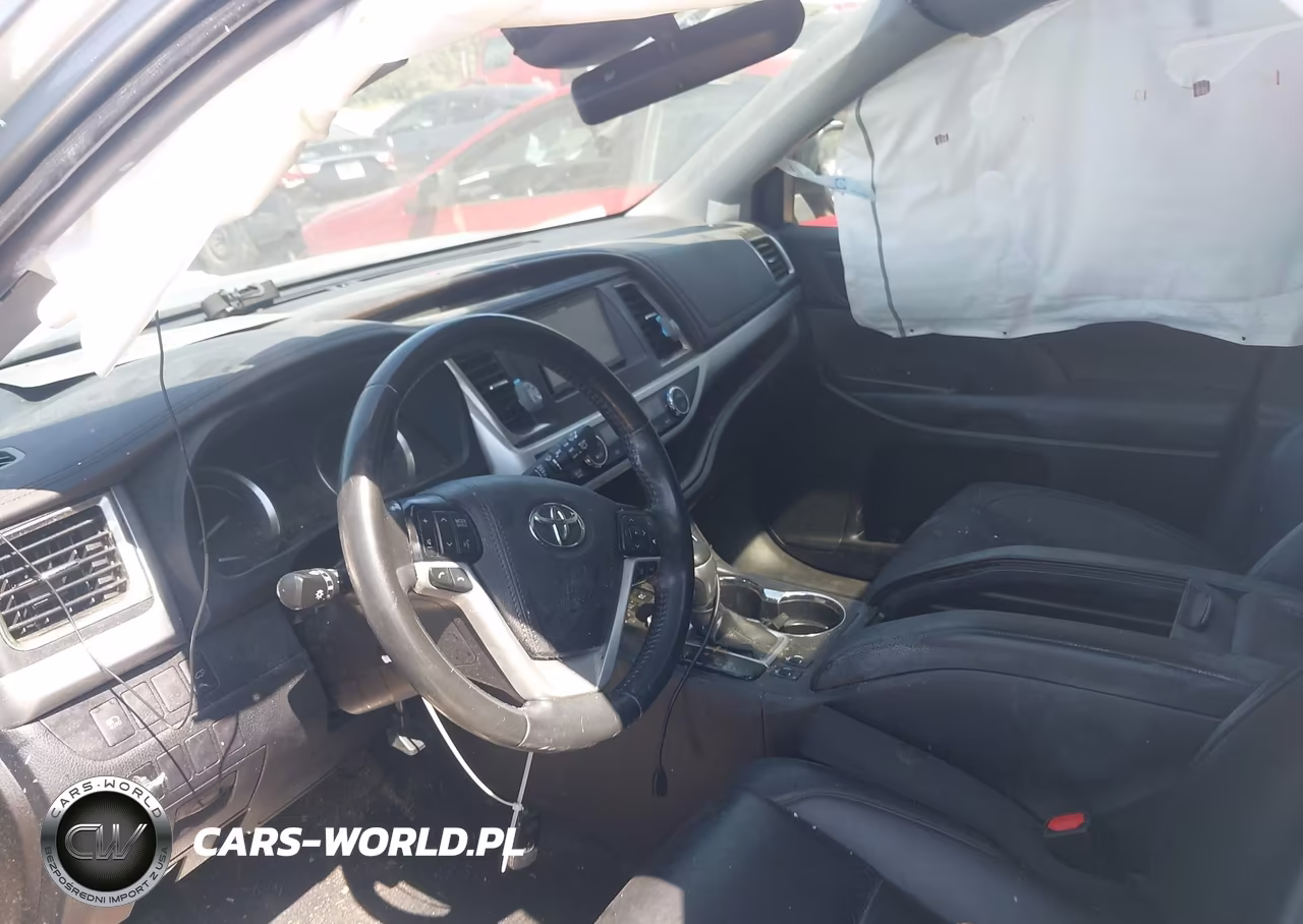 2019 Toyota Highlander Hybrid Xle VIN:5TDJGRFH3KS066897 - 5