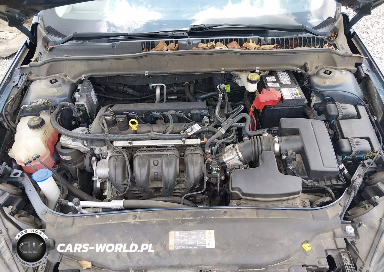 2019 Ford Fusion S VIN:3FA6P0G75KR160134 - 10