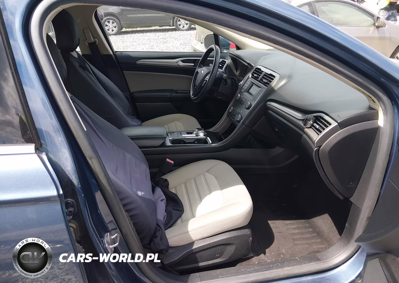 2019 Ford Fusion S VIN:3FA6P0G75KR160134 - 5