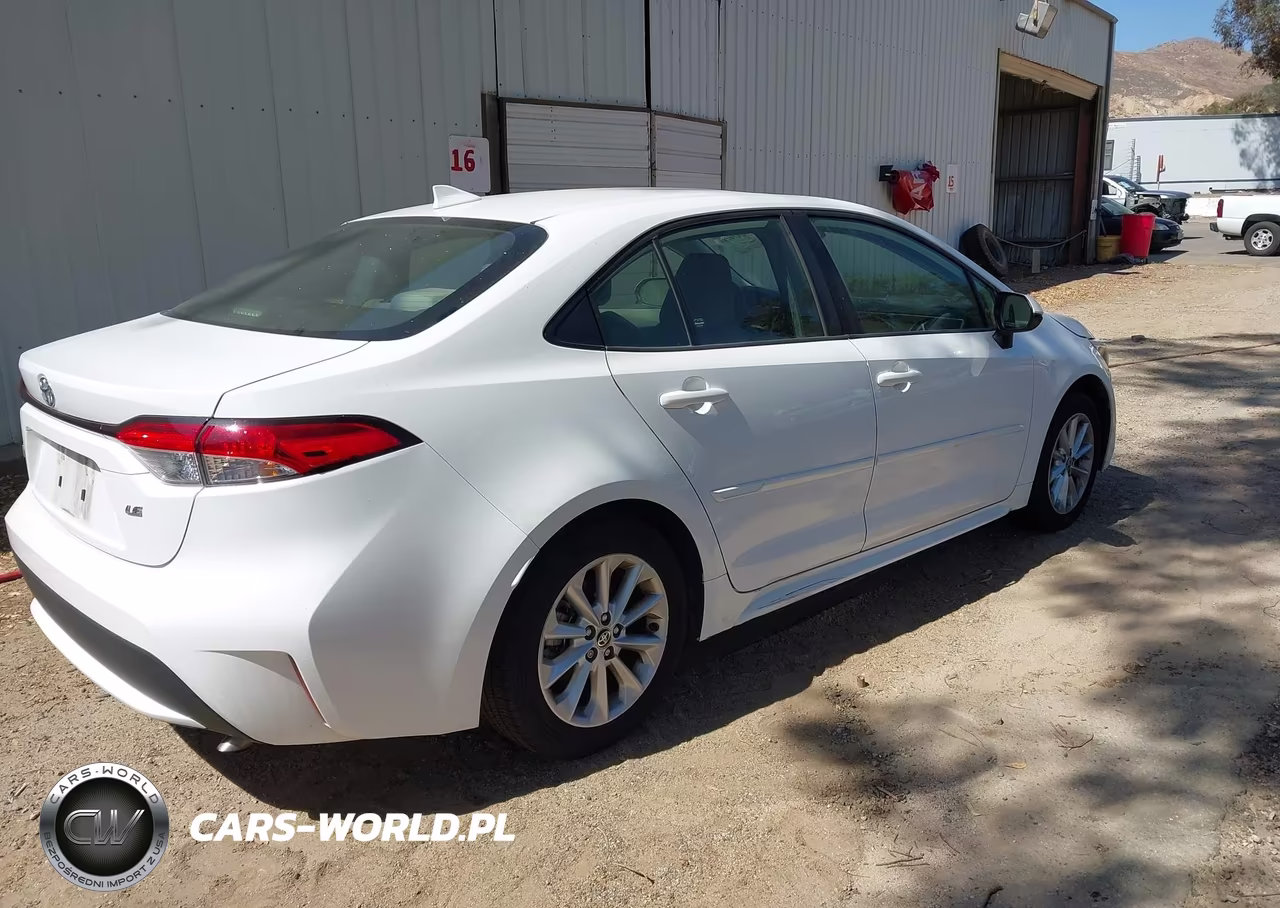 2020 Toyota Corolla Le VIN:JTDHPRAE2LJ035313 - 4