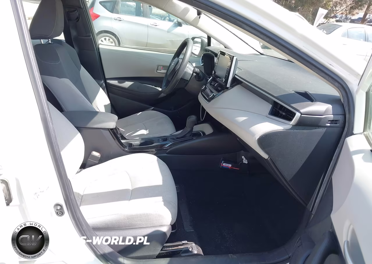 2020 Toyota Corolla Le VIN:JTDHPRAE2LJ035313 - 5